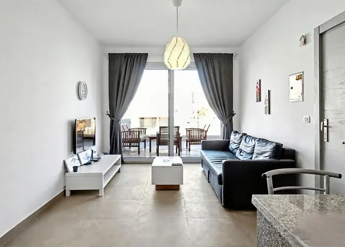 Elegant 1br Pool View In Sholan 1, El Gouna شقة الغردقة